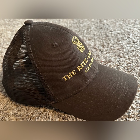 Ritz Carlton Cancun trucker hat, one size- adult, brown and gold - Picture 2 of 3